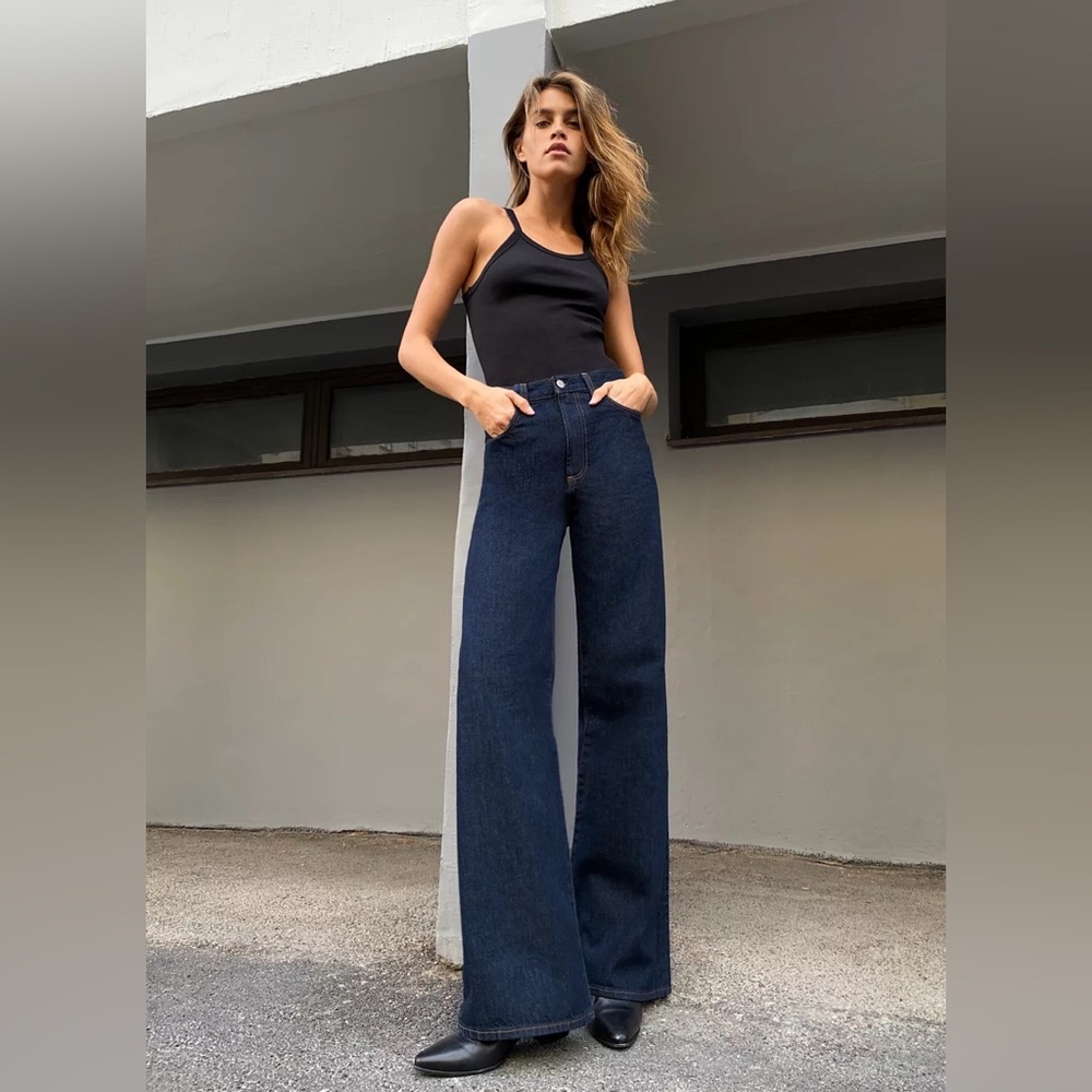 Denim Forum - Coco High Rise Loose - Size 30